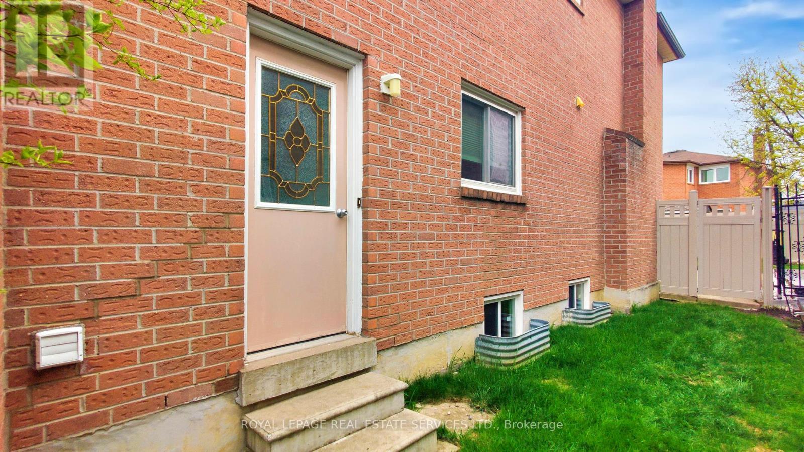 












57 HAVELOCK DRIVE

,
Brampton,




Ontario
L6W4A8


