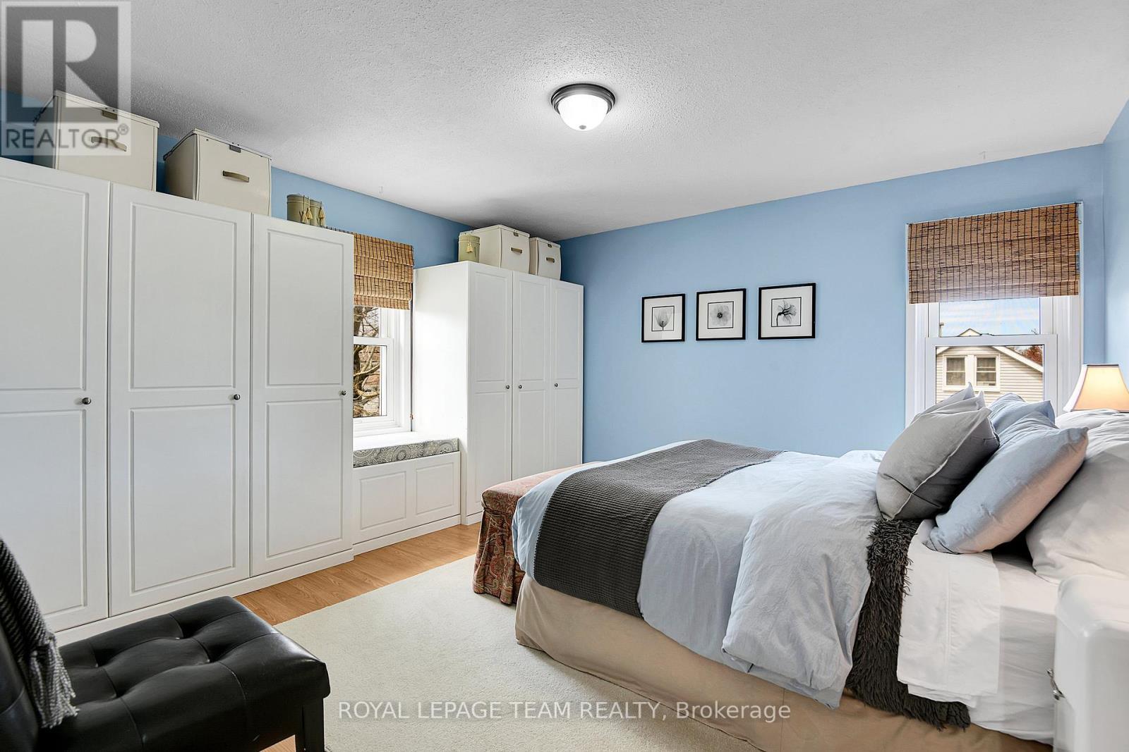 












47 WINDSOR DRIVE

,
Brockville,




Ontario
K6V3H7

