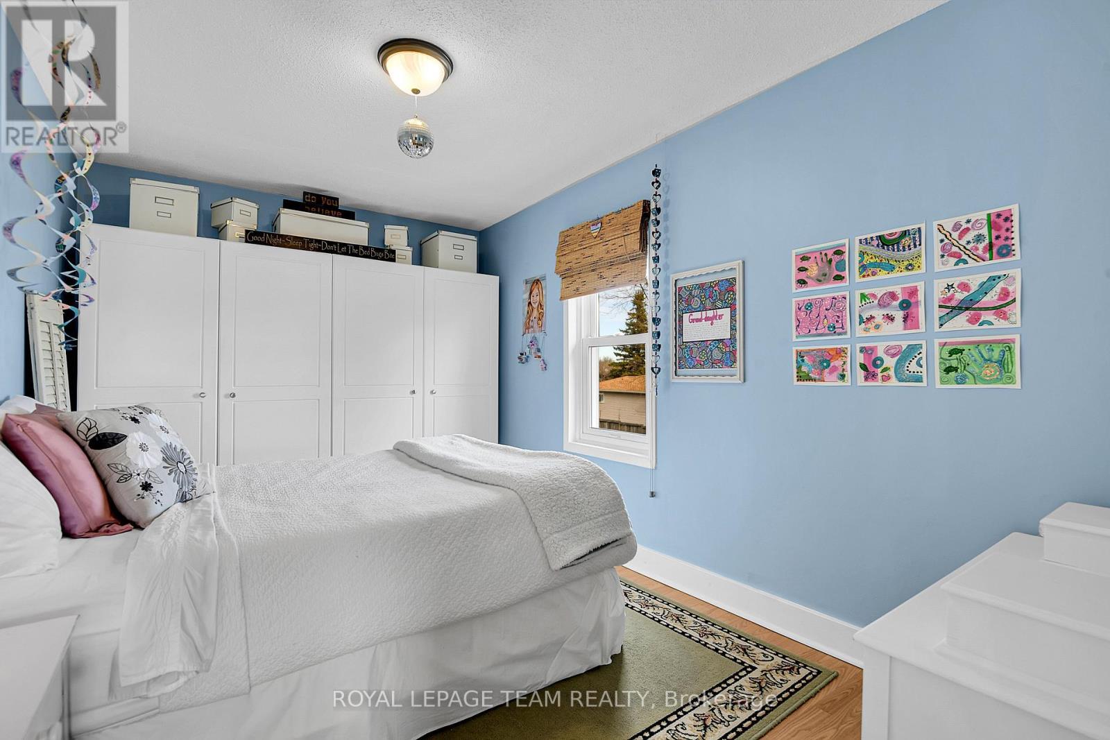 












47 WINDSOR DRIVE

,
Brockville,




Ontario
K6V3H7

