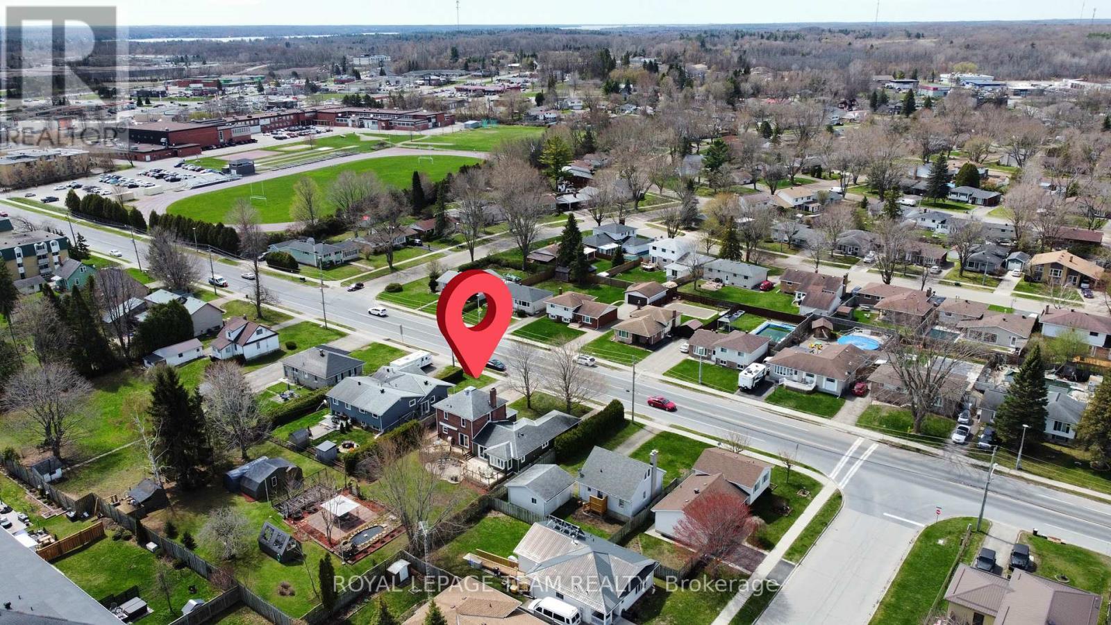 












47 WINDSOR DRIVE

,
Brockville,




Ontario
K6V3H7

