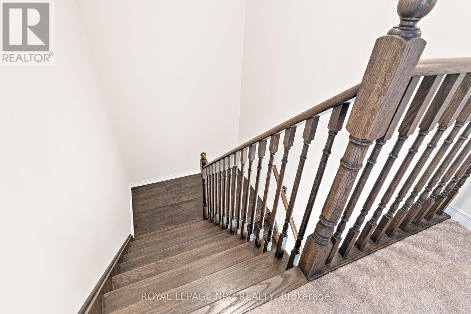 












16 DOREEN DRIVE

,
Thorold (Hurricane/Merrittville),




Ontario
L3B0G7

