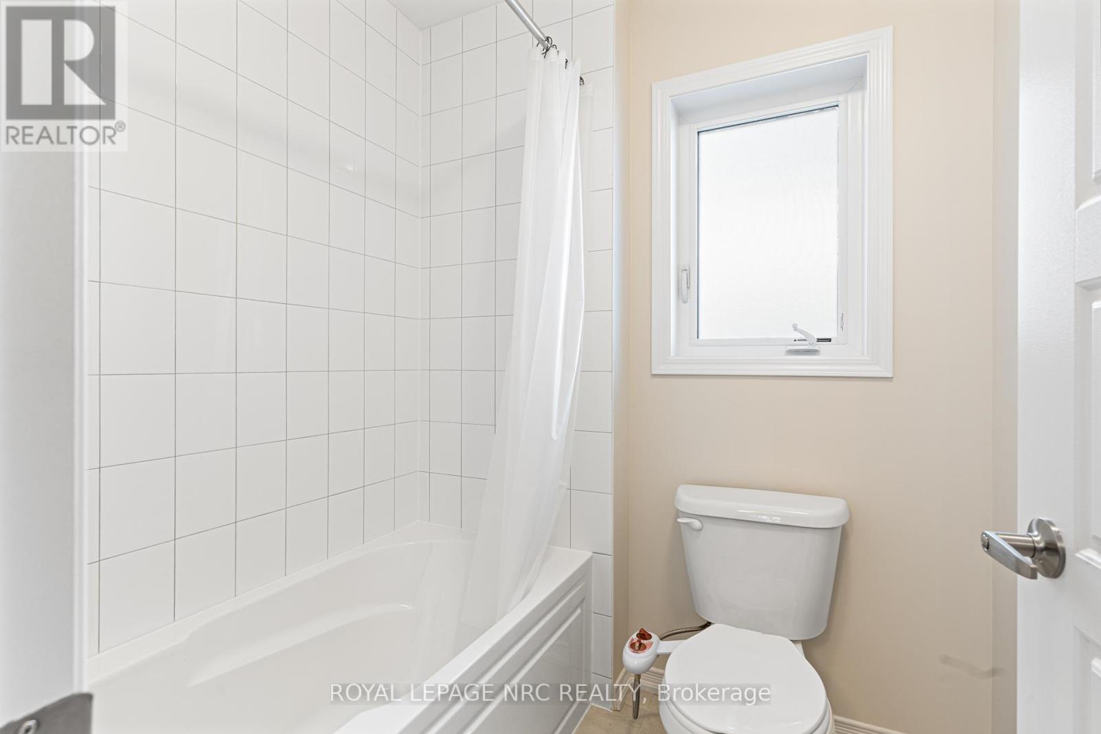 












16 DOREEN DRIVE

,
Thorold (Hurricane/Merrittville),




Ontario
L3B0G7


