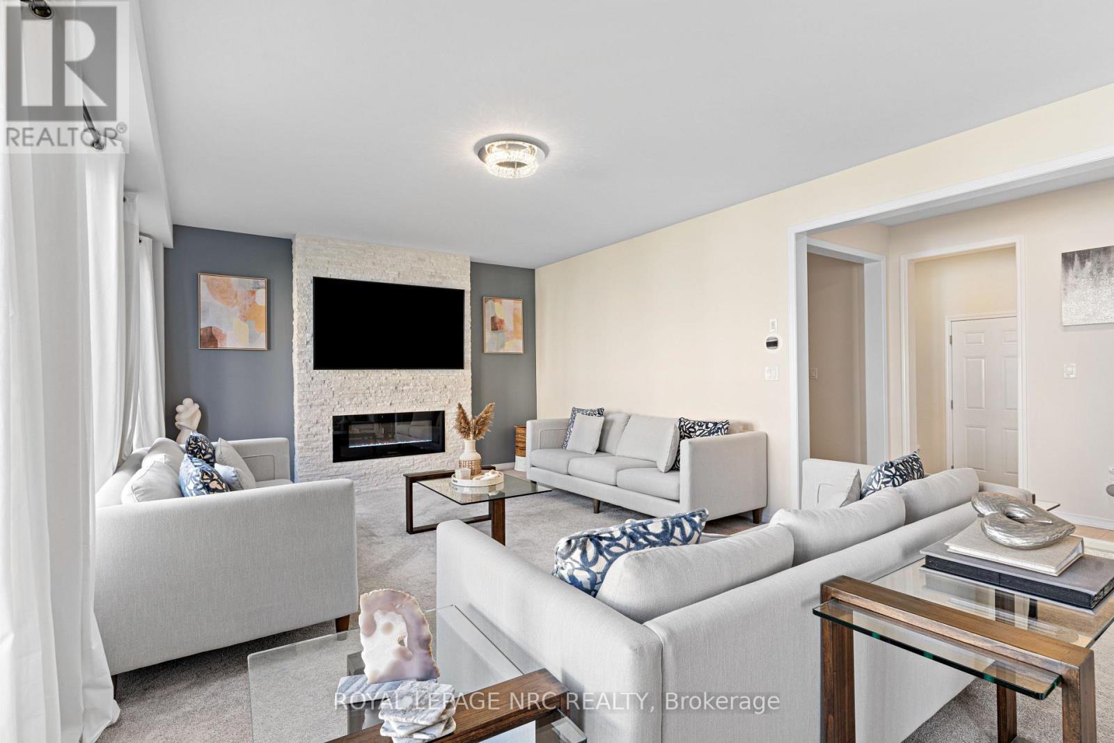 












16 DOREEN DRIVE

,
Thorold (Hurricane/Merrittville),




Ontario
L3B0G7

