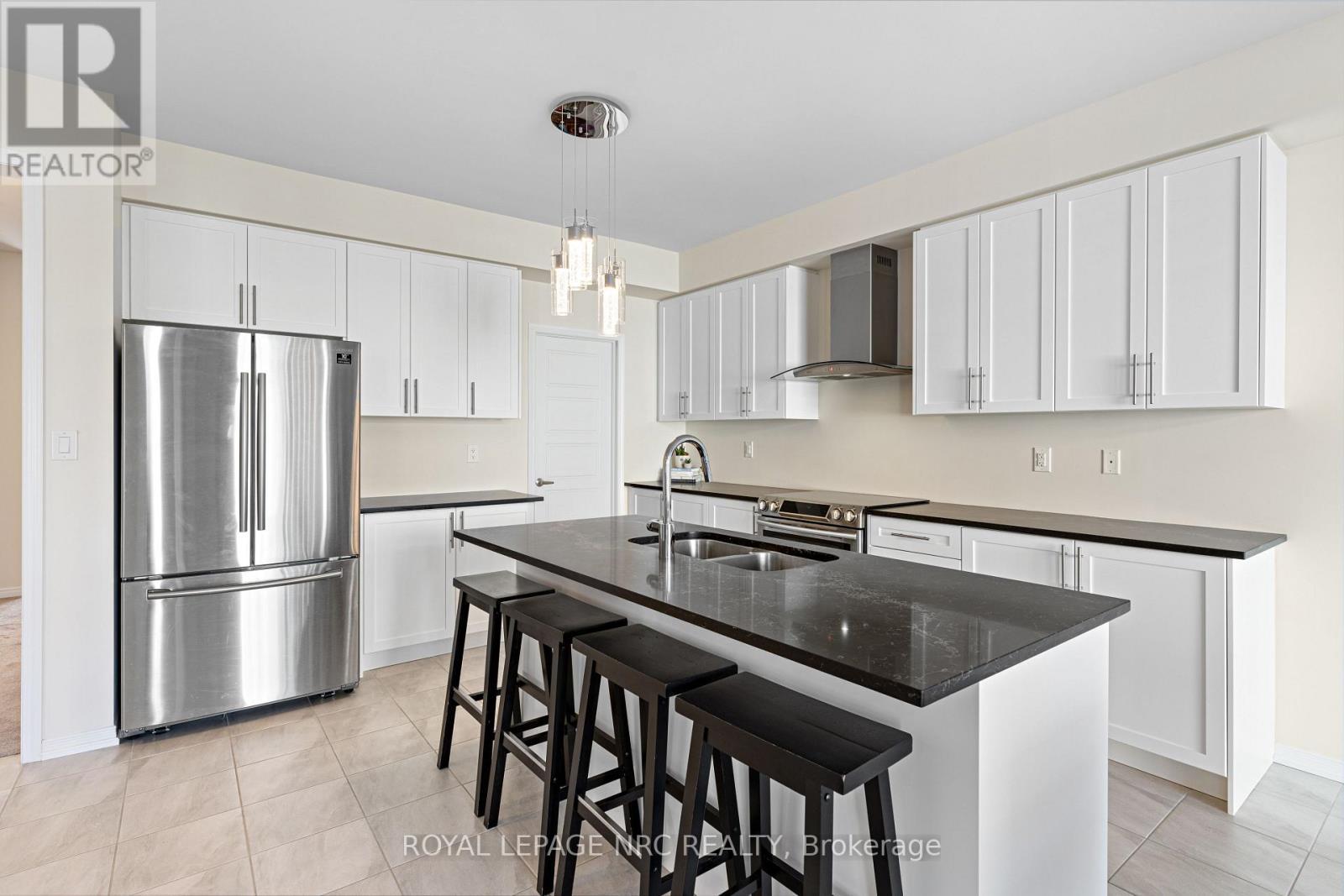 












16 DOREEN DRIVE

,
Thorold (Hurricane/Merrittville),




Ontario
L3B0G7

