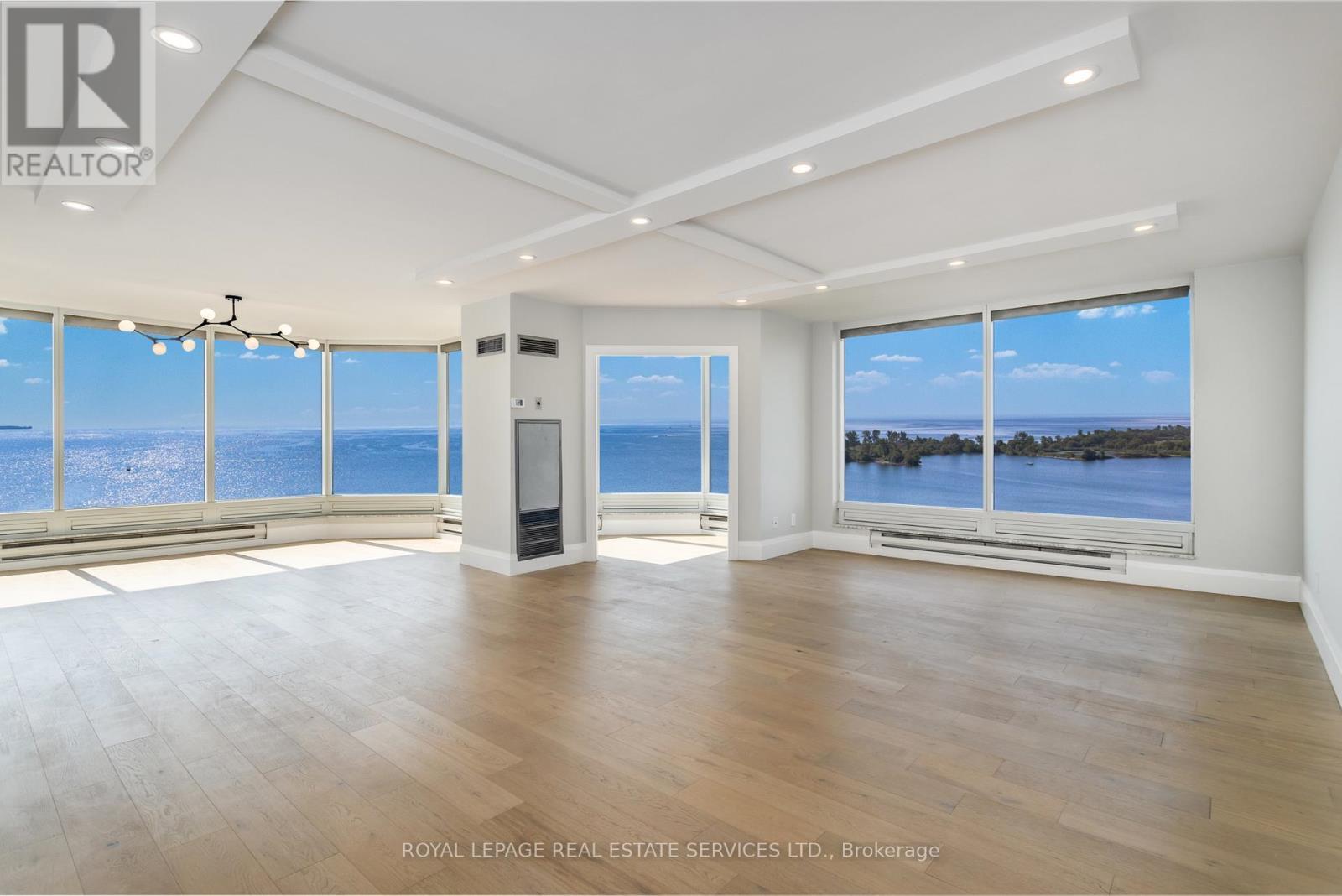 












1806 - 1 PALACE PIER COURT

,
Toronto,




Ontario
M8V3W9

