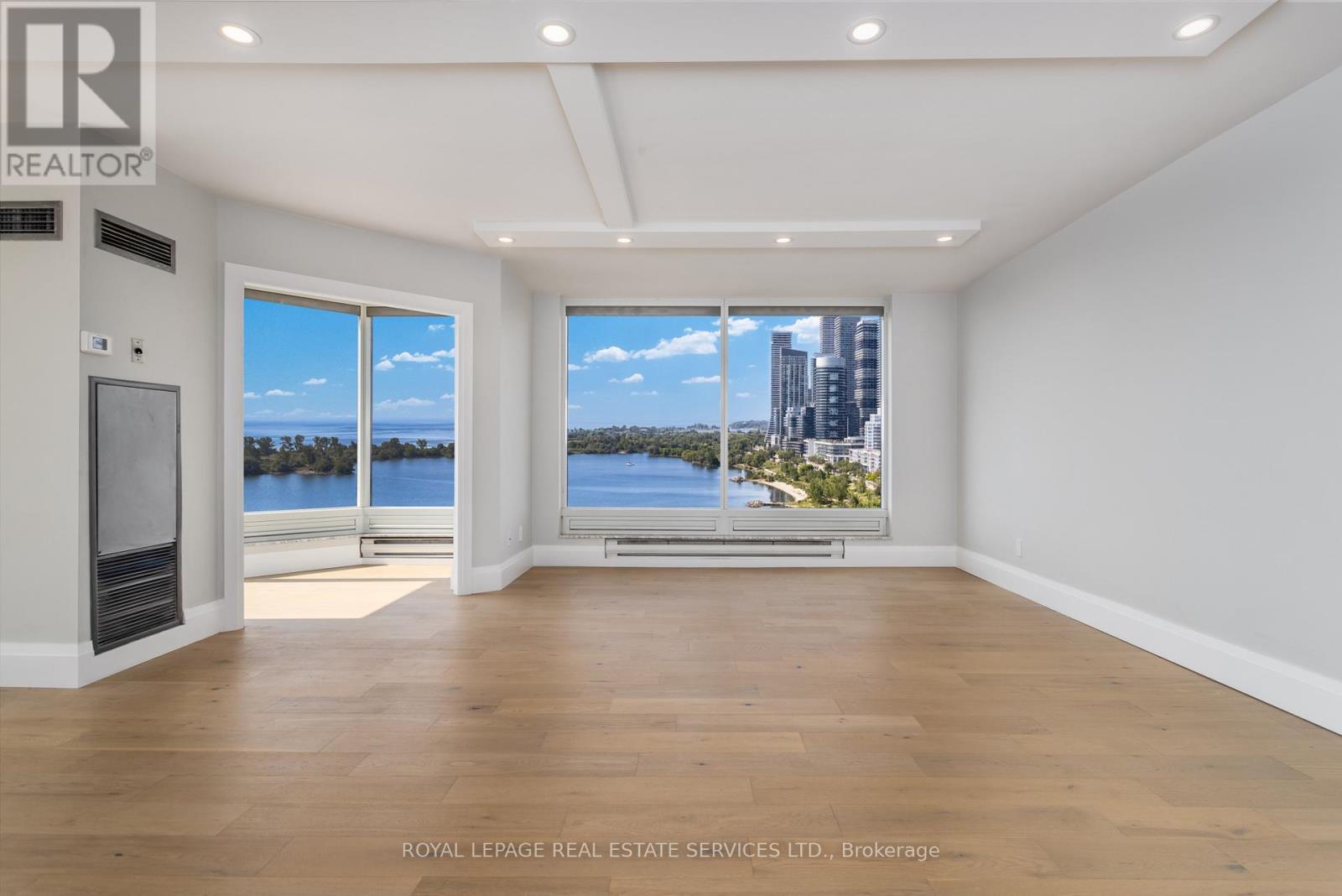 












1806 - 1 PALACE PIER COURT

,
Toronto,




Ontario
M8V3W9

