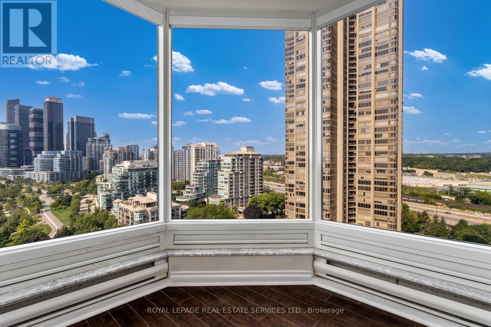 












1806 - 1 PALACE PIER COURT

,
Toronto,




Ontario
M8V3W9

