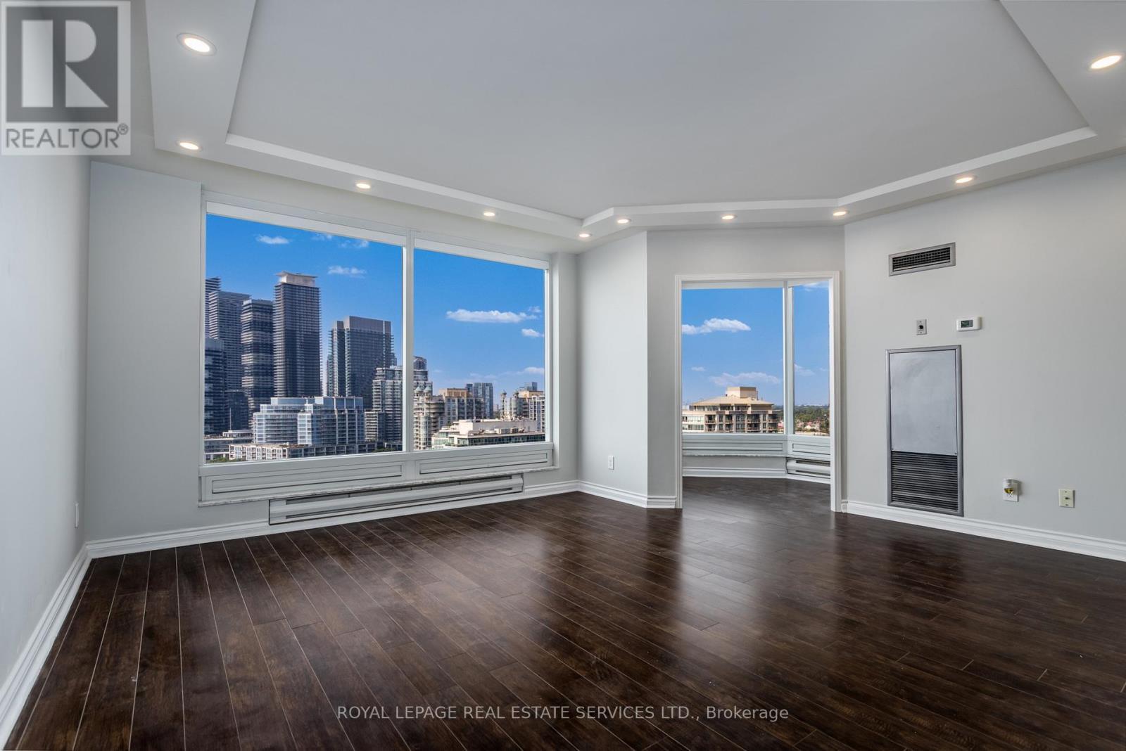 












1806 - 1 PALACE PIER COURT

,
Toronto,




Ontario
M8V3W9

