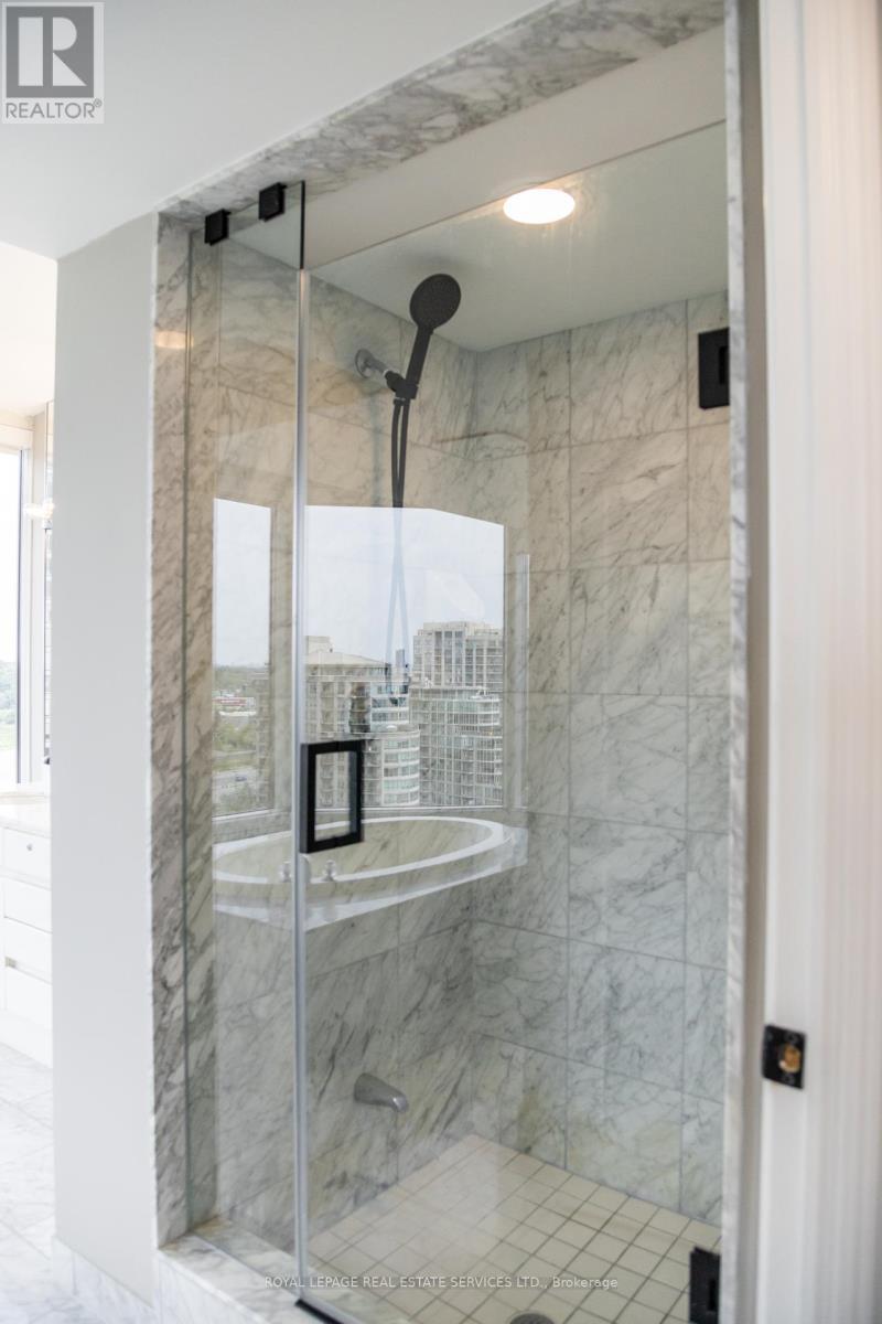 












1806 - 1 PALACE PIER COURT

,
Toronto,




Ontario
M8V3W9


