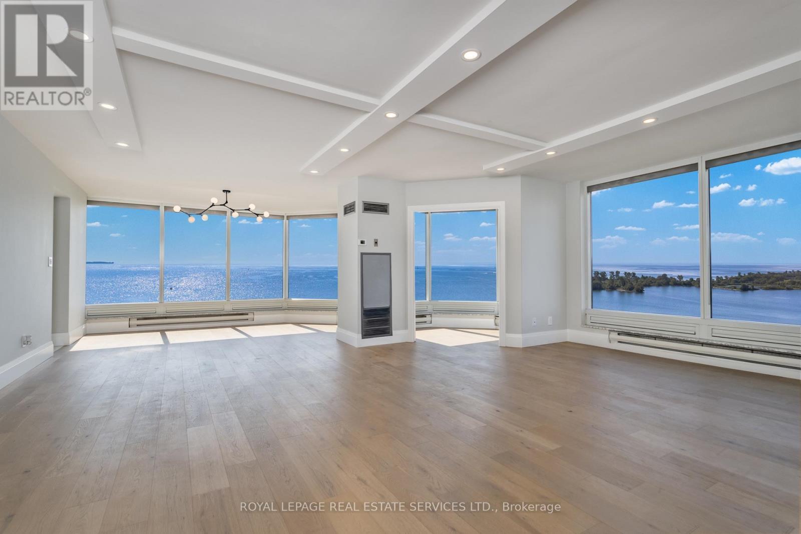 












1806 - 1 PALACE PIER COURT

,
Toronto,




Ontario
M8V3W9

