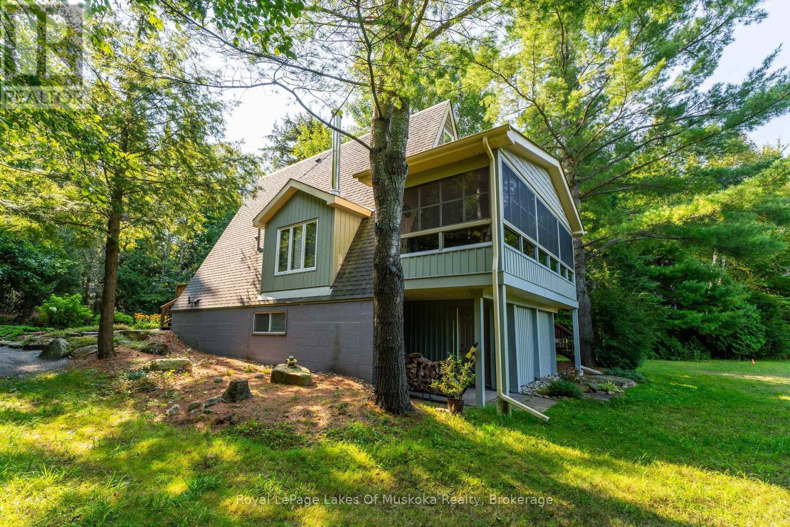 












1025 MCCABE ROAD

,
Lake of Bays (Mclean),




Ontario
P0B1A0

