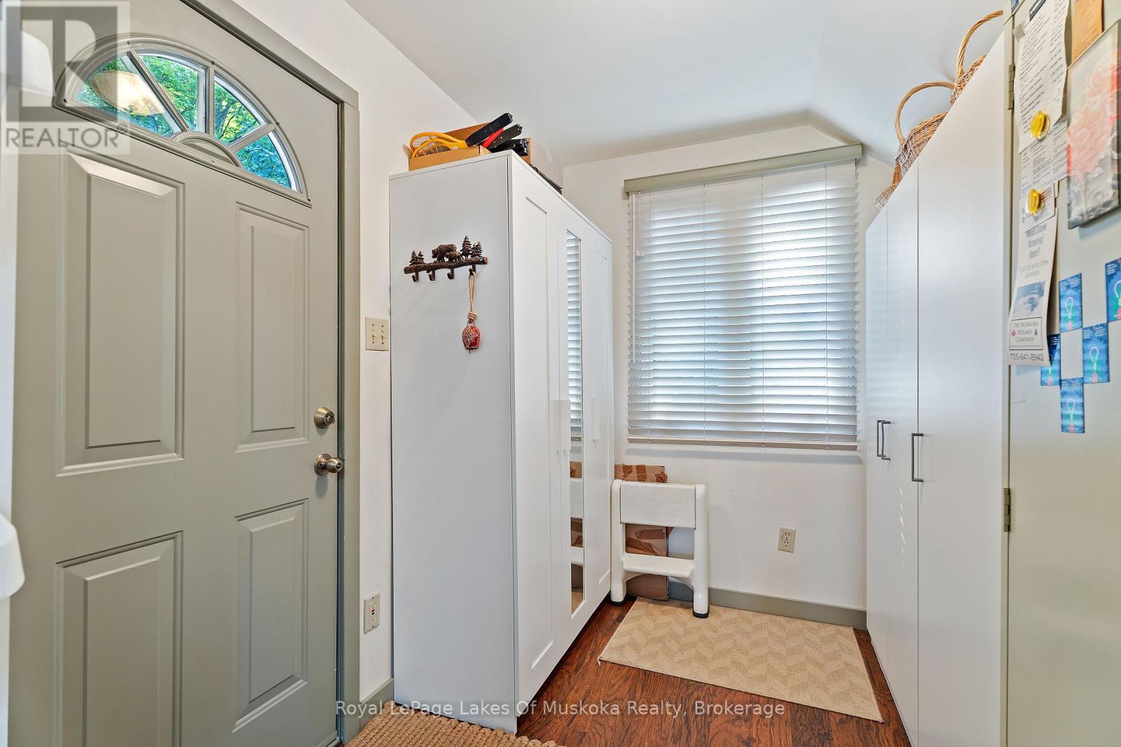 












1025 MCCABE ROAD

,
Lake of Bays (Mclean),




Ontario
P0B1A0

