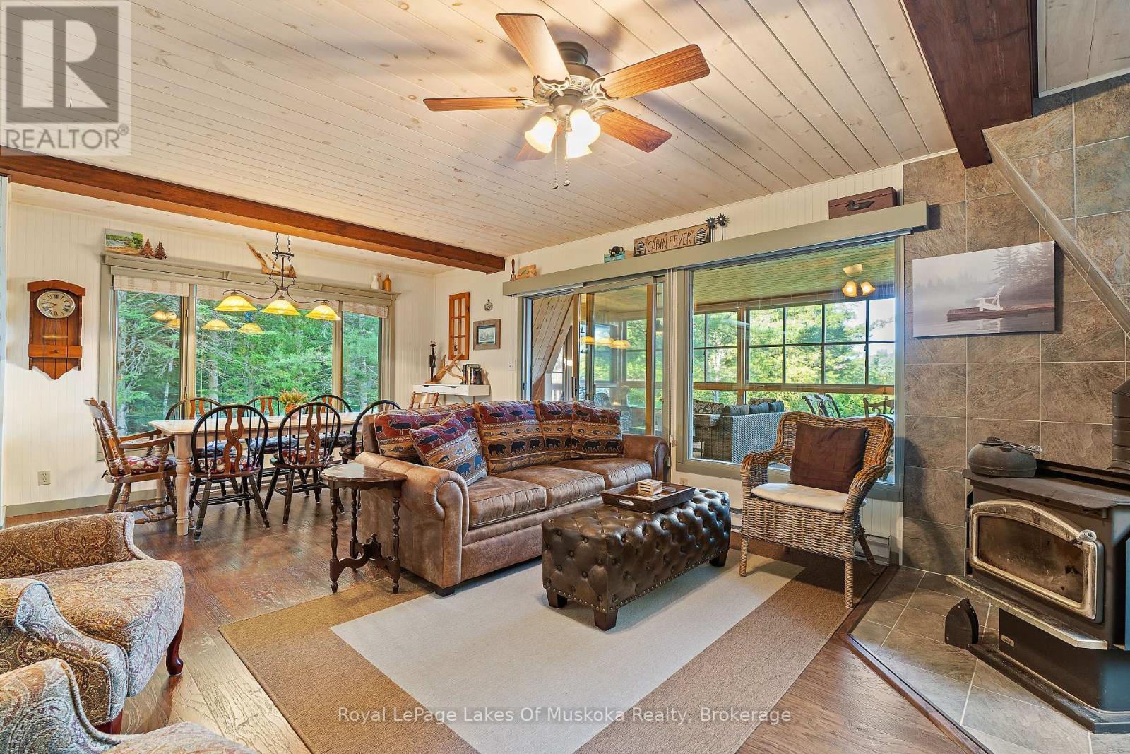 












1025 MCCABE ROAD

,
Lake of Bays (Mclean),




Ontario
P0B1A0

