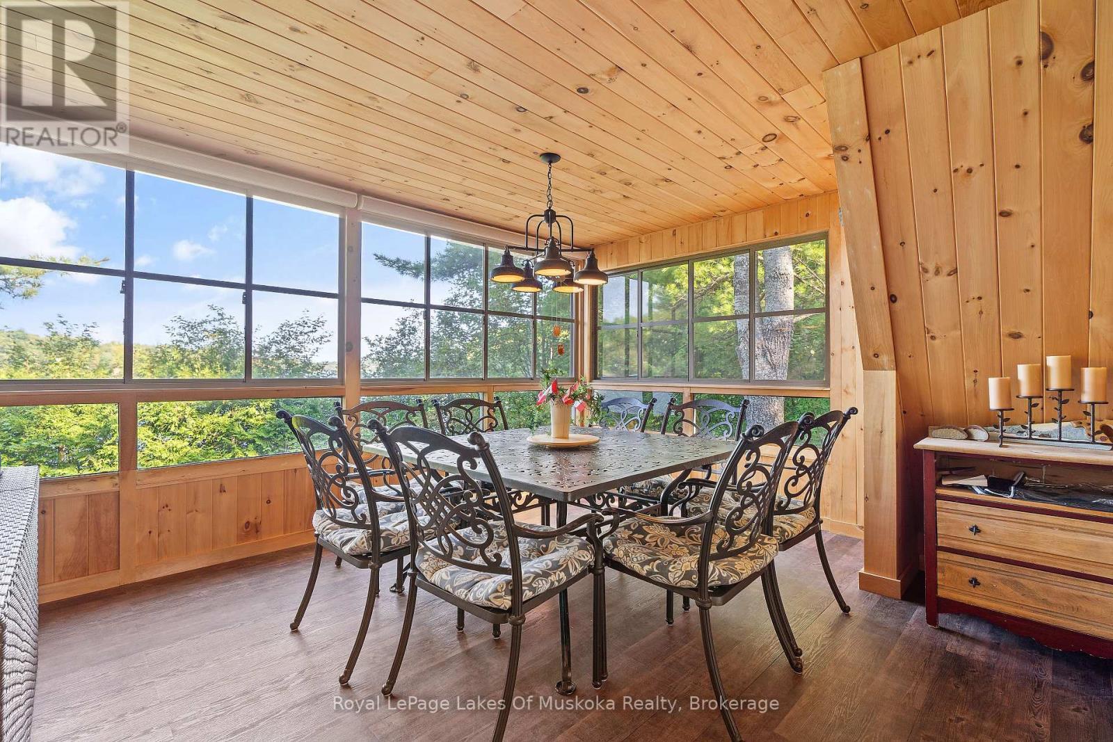 












1025 MCCABE ROAD

,
Lake of Bays (Mclean),




Ontario
P0B1A0

