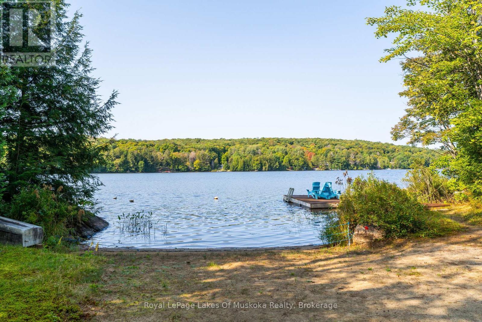 












1025 MCCABE ROAD

,
Lake of Bays (Mclean),




Ontario
P0B1A0

