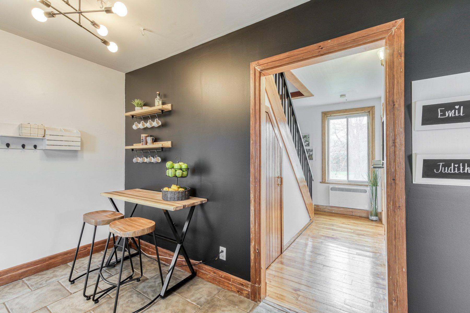 









371


Ch. Duhamel

,
Pincourt,




QC
J7W4E7

