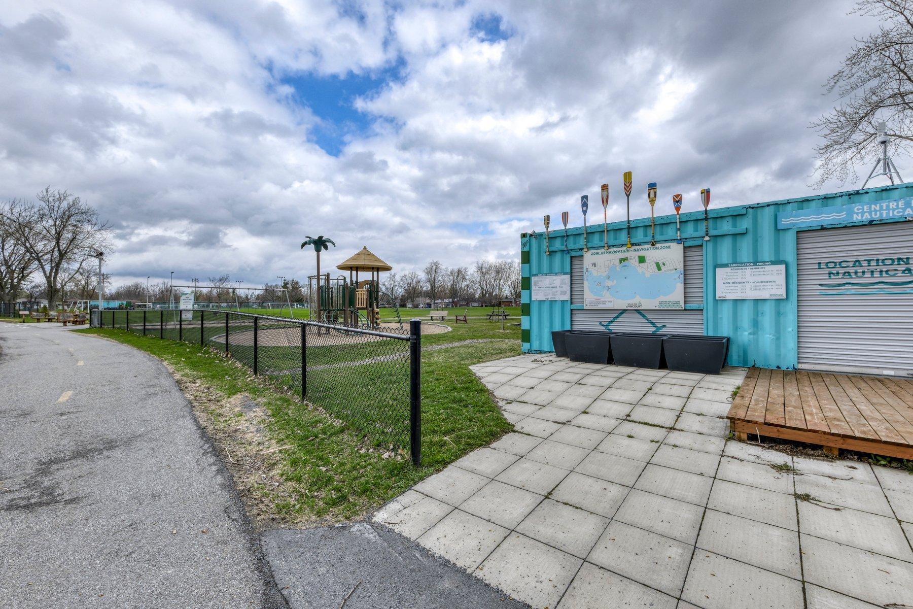 









371


Ch. Duhamel

,
Pincourt,




QC
J7W4E7

