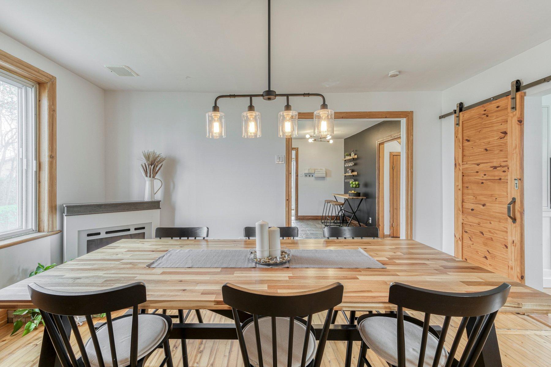 









371


Ch. Duhamel

,
Pincourt,




QC
J7W4E7

