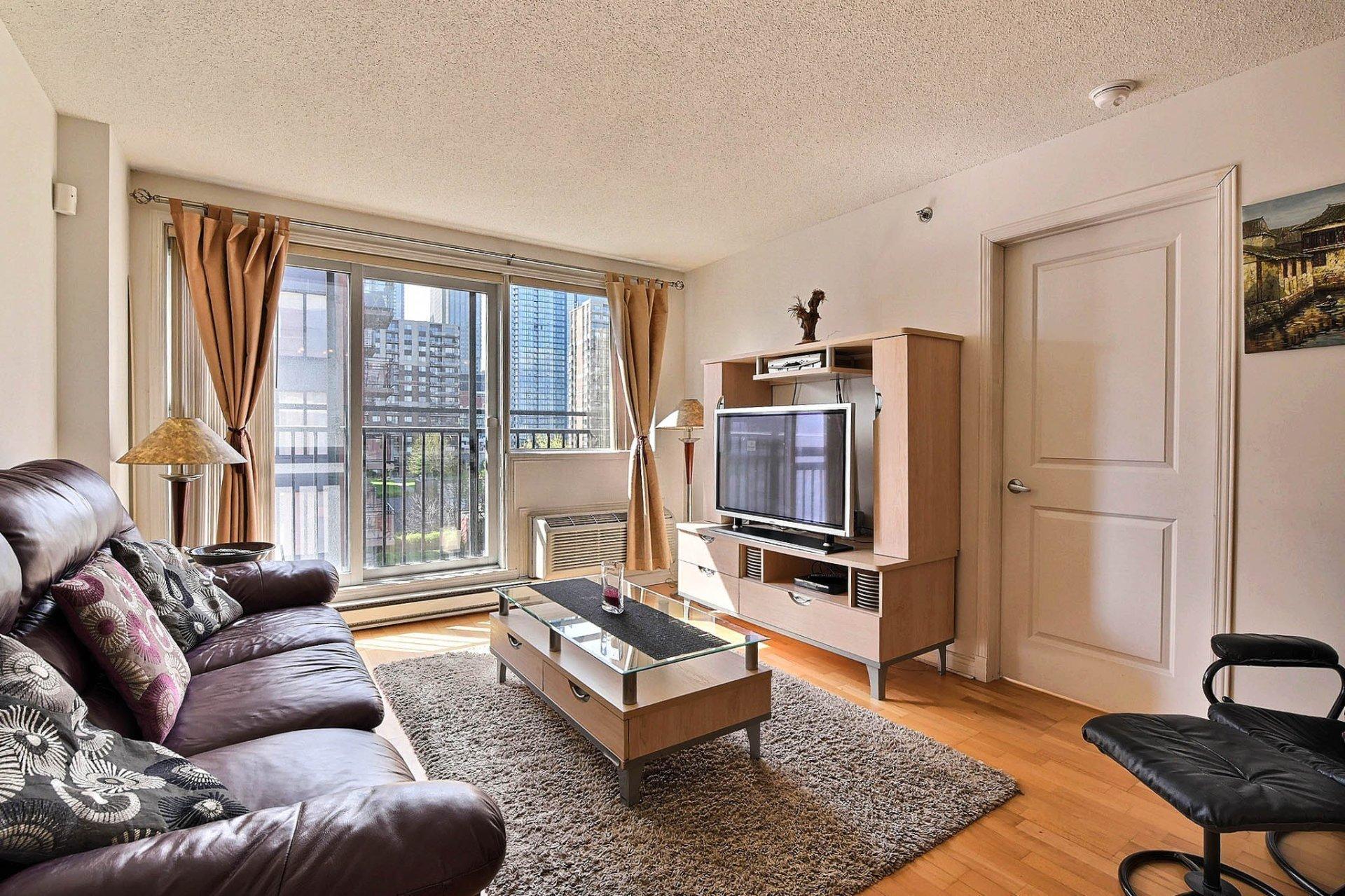 









1225


Rue Notre-Dame O.

, 624,
Montréal (Ville-Marie),




QC
H3C6S3

