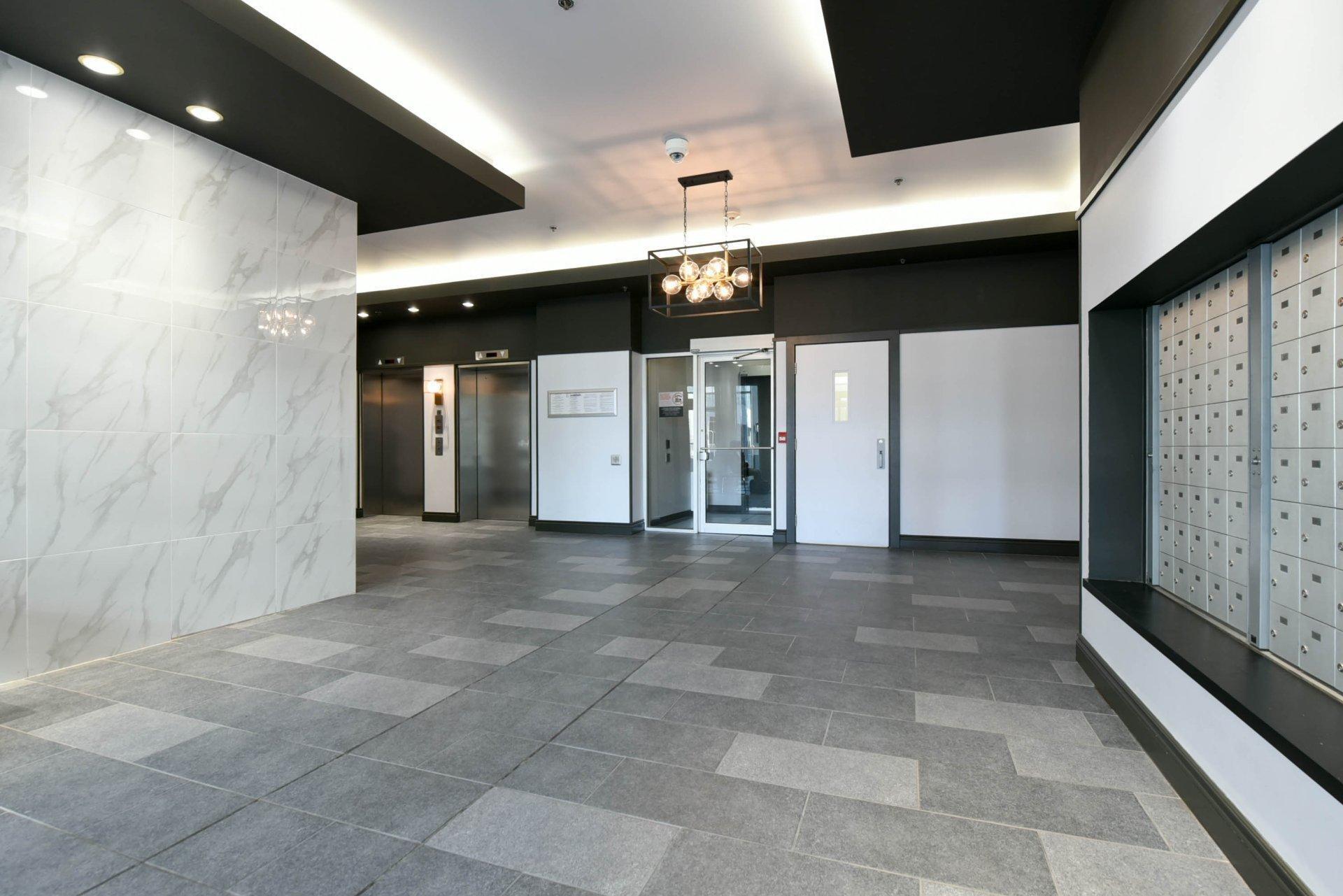 









1225


Rue Notre-Dame O.

, 624,
Montréal (Ville-Marie),




QC
H3C6S3

