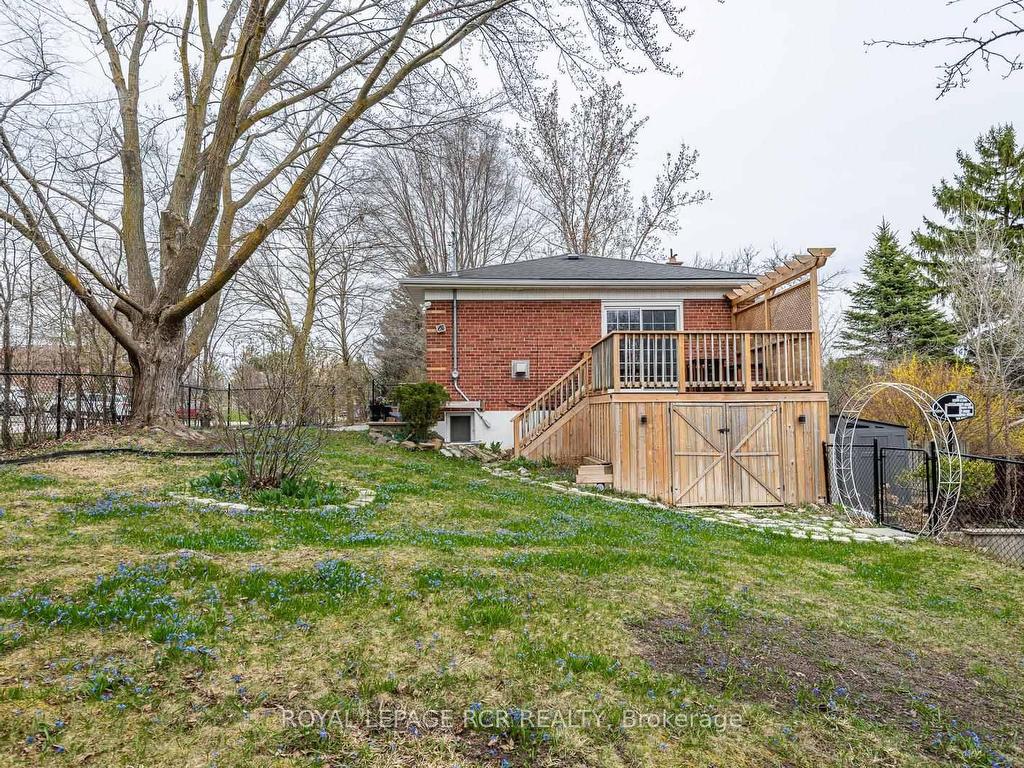 









27


Boothbay

Crescent,
Newmarket,




ON
L3Y 1X6

