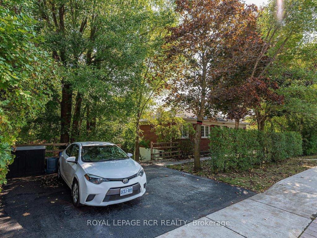 









27


Boothbay

Crescent,
Newmarket,




ON
L3Y 1X6

