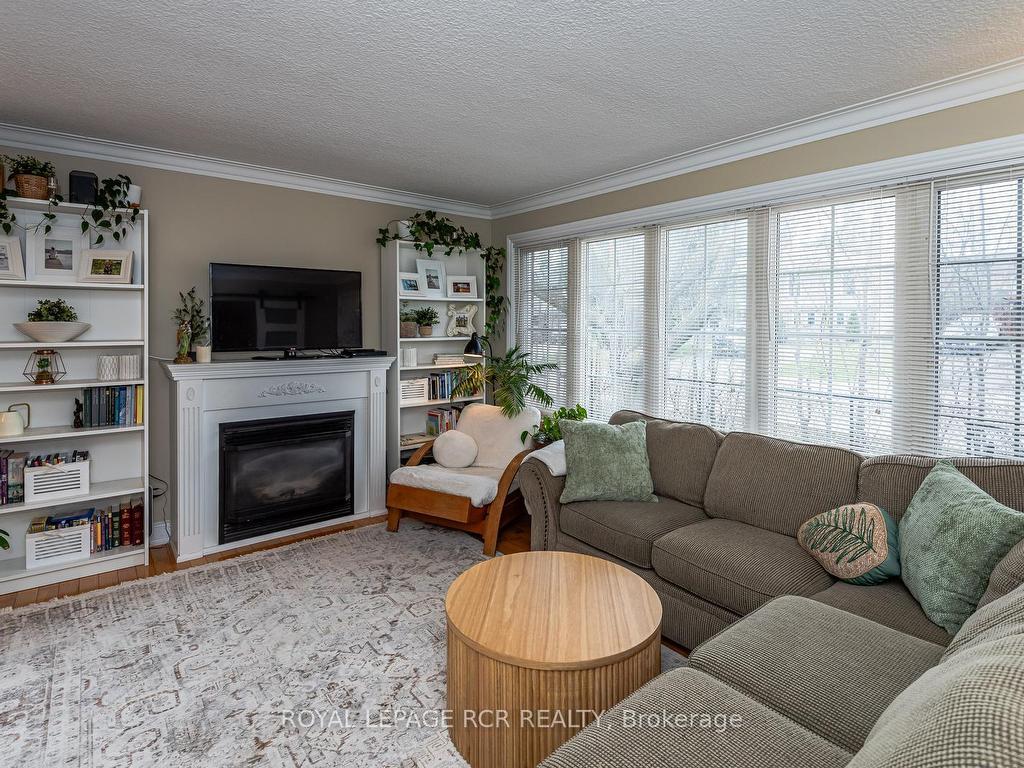 









27


Boothbay

Crescent,
Newmarket,




ON
L3Y 1X6

