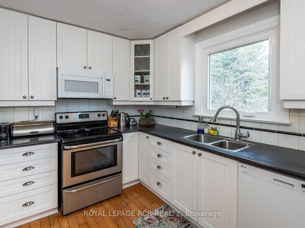









27


Boothbay

Crescent,
Newmarket,




ON
L3Y 1X6

