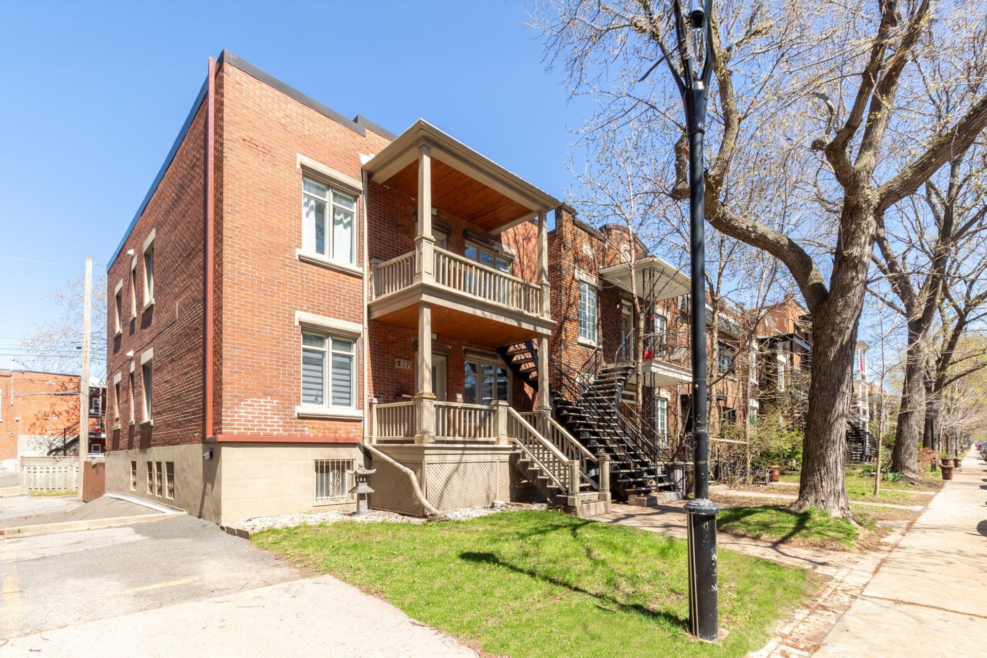 









8615


Rue Foucher

,
Montréal (Villeray/Saint-Michel/Parc-Extension),




QC
H2P2C3

