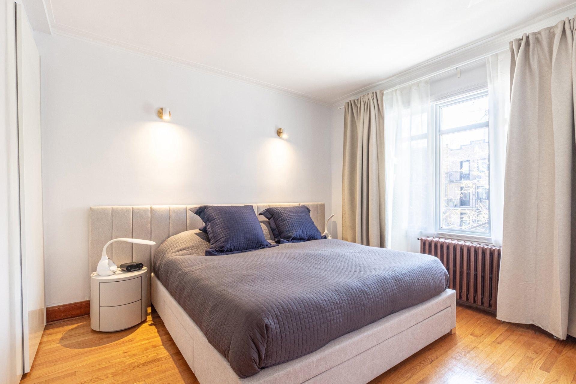 









8615


Rue Foucher

,
Montréal (Villeray/Saint-Michel/Parc-Extension),




QC
H2P2C3

