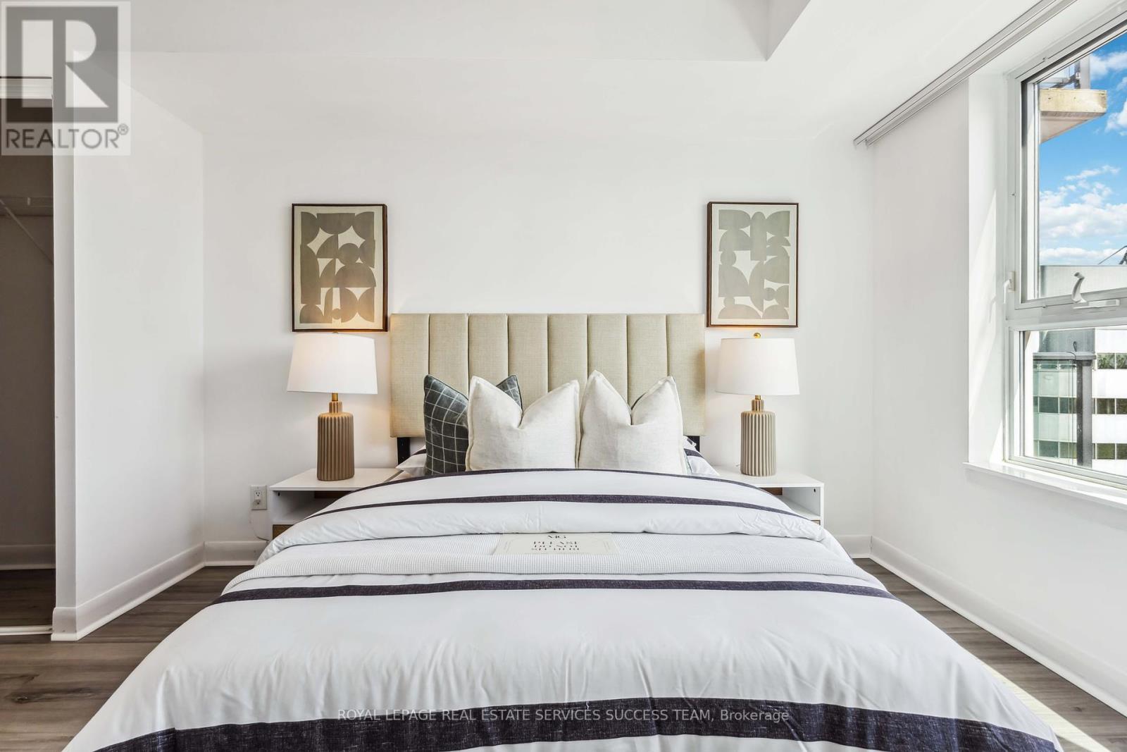 












1205 - 25 TOWN CENTRE COURT

,
Toronto,




Ontario
M1P0B4

