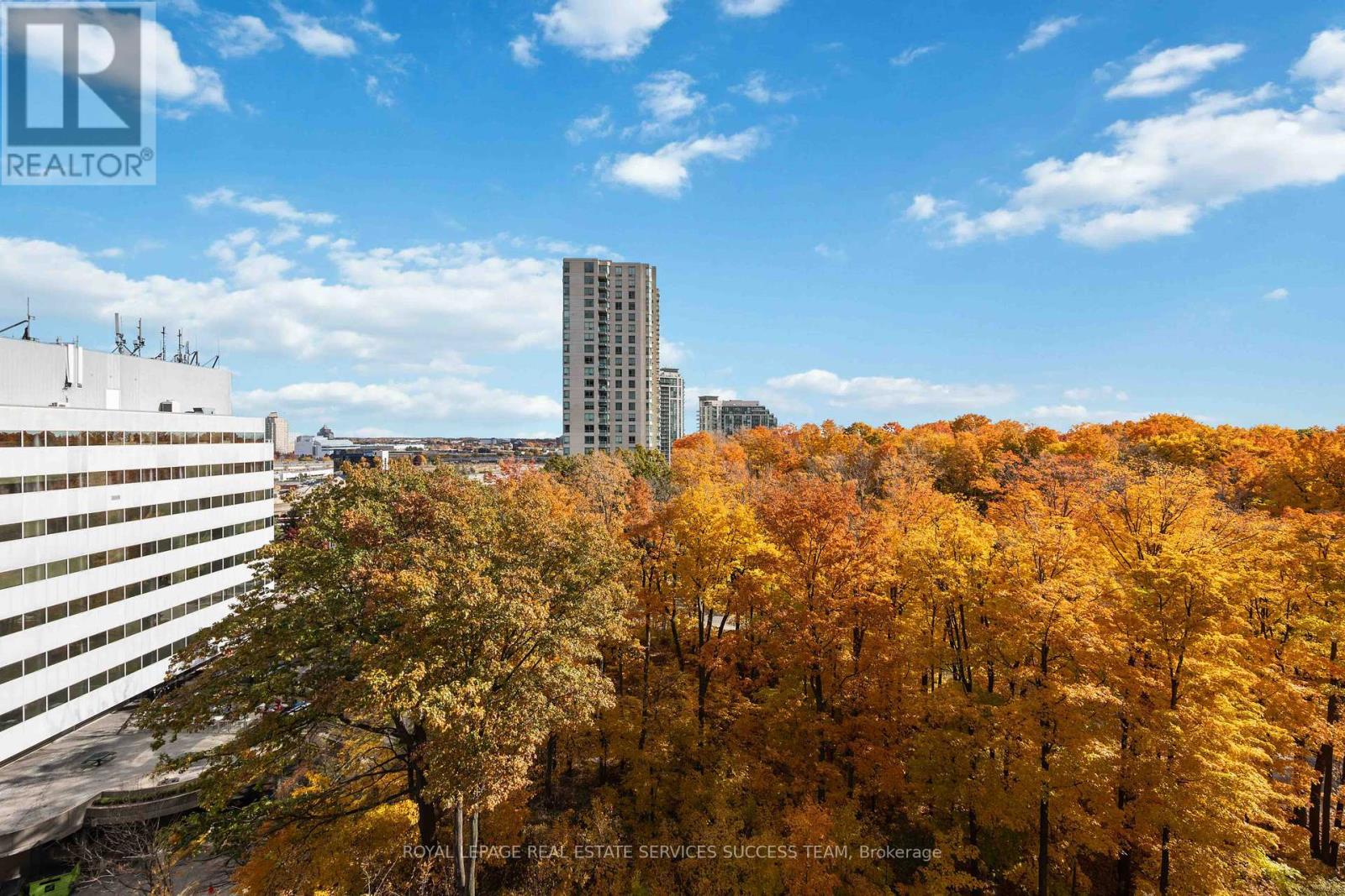 












1205 - 25 TOWN CENTRE COURT

,
Toronto,




Ontario
M1P0B4

