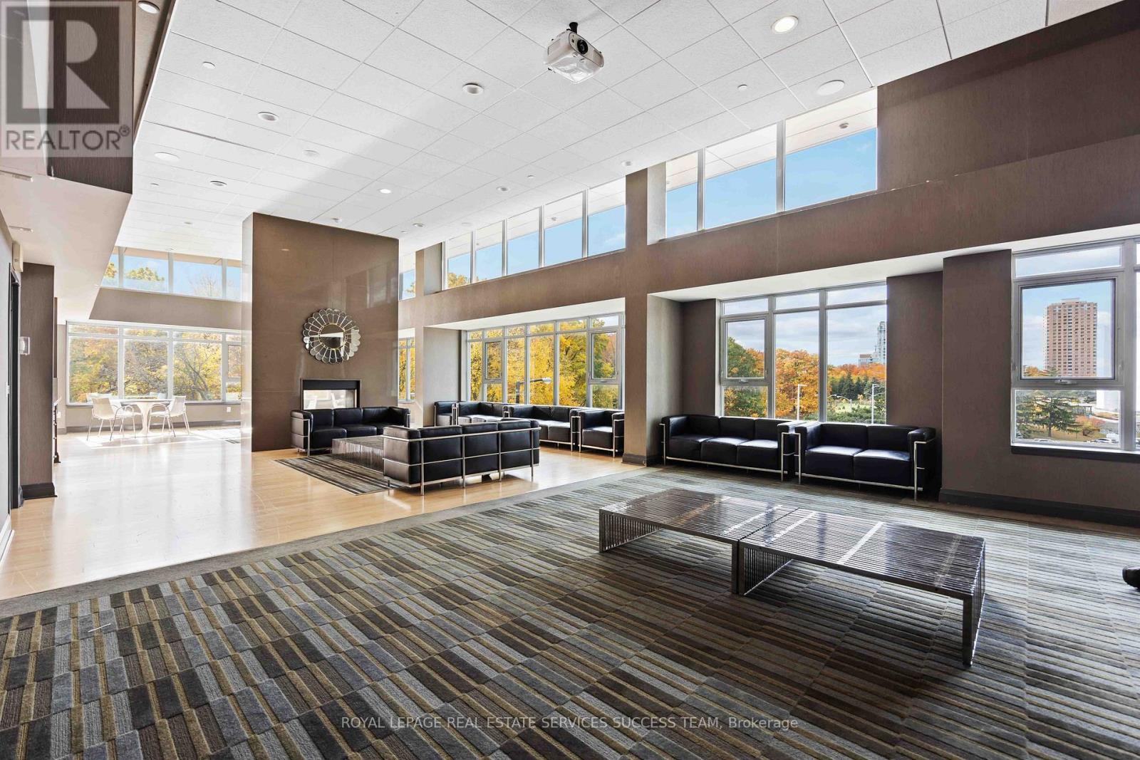 












1205 - 25 TOWN CENTRE COURT

,
Toronto,




Ontario
M1P0B4

