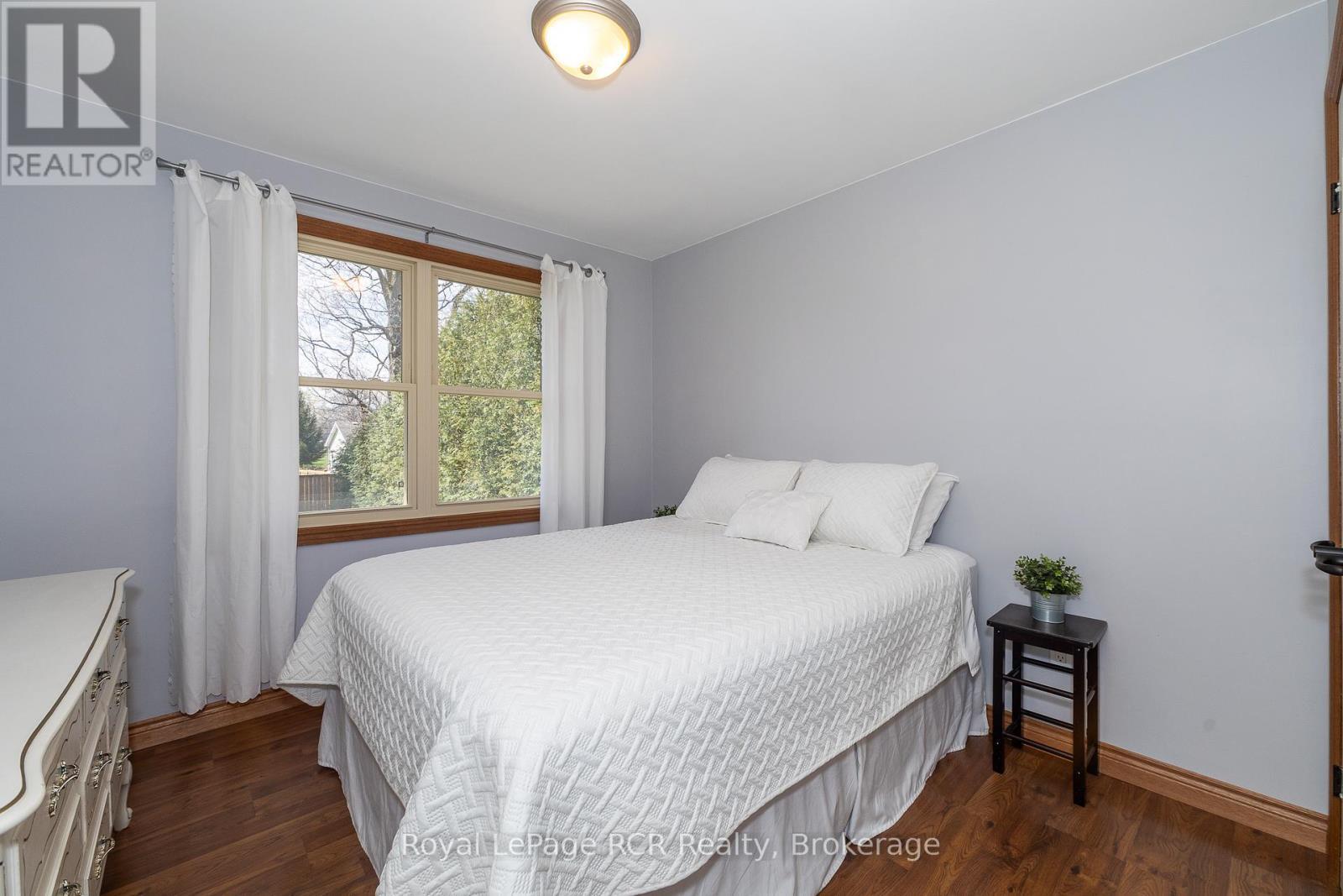 












37 ALICE STREET

,
South Bruce,




Ontario
N0H1A0

