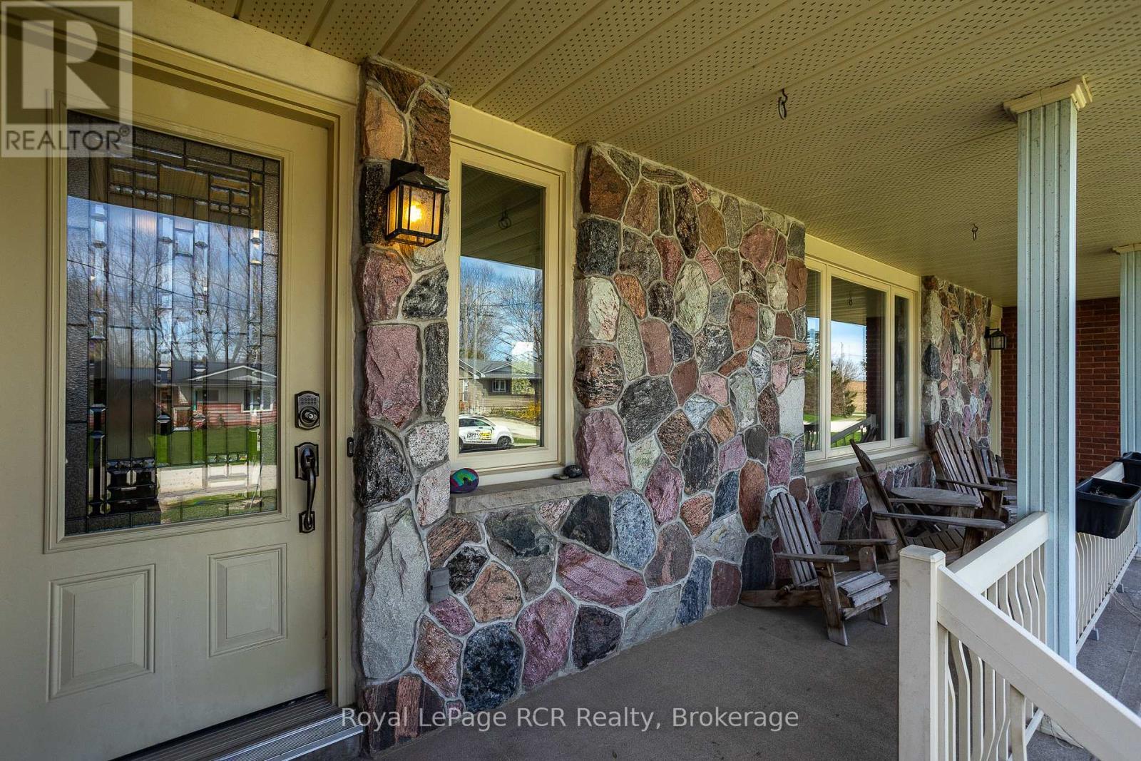 












37 ALICE STREET

,
South Bruce,




Ontario
N0H1A0

