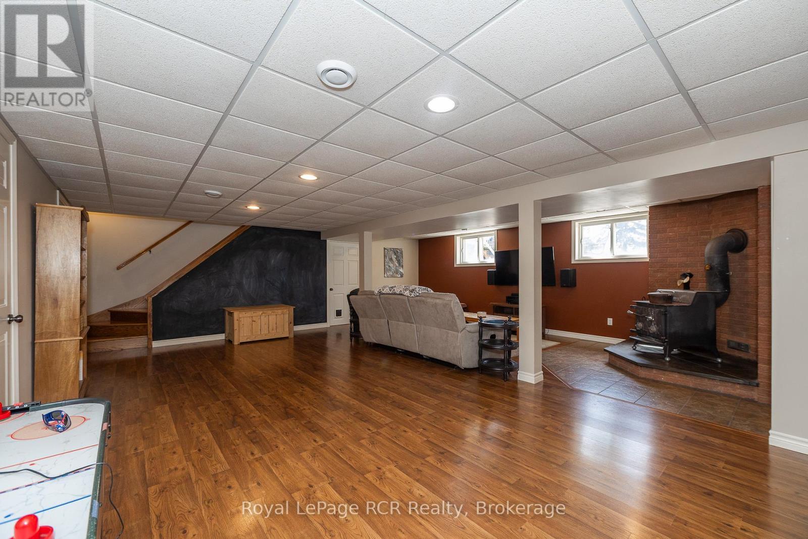 












37 ALICE STREET

,
South Bruce,




Ontario
N0H1A0

