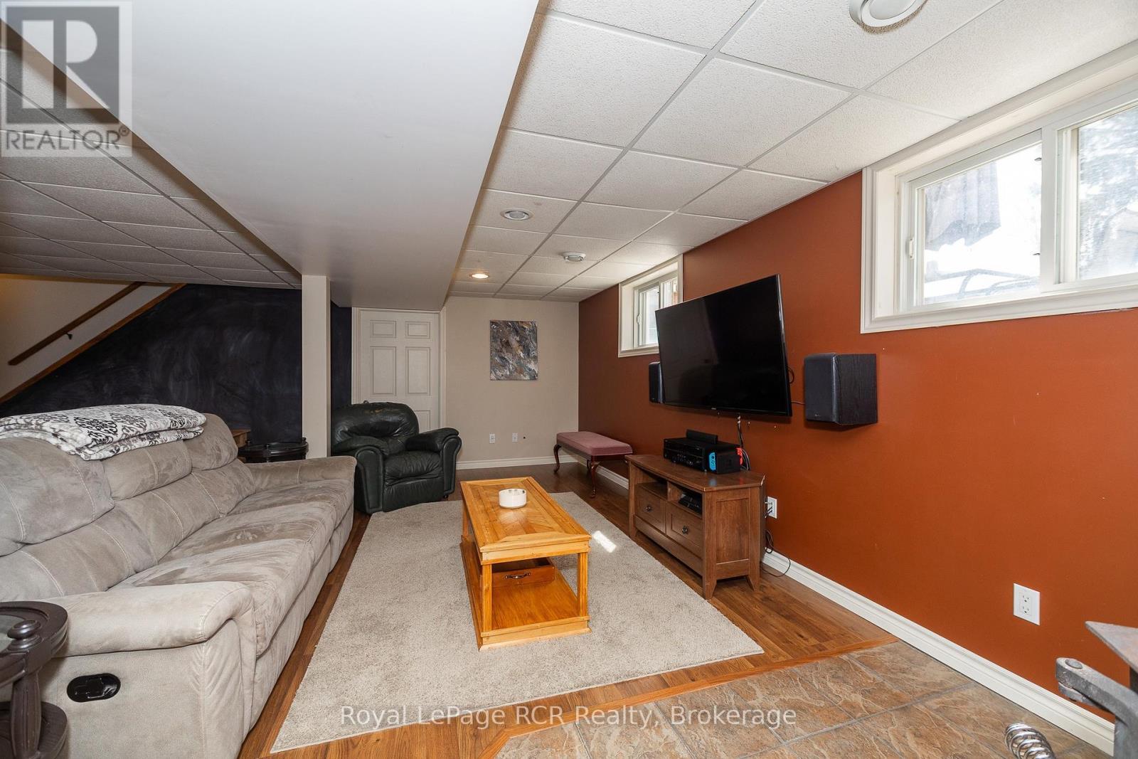 












37 ALICE STREET

,
South Bruce,




Ontario
N0H1A0

