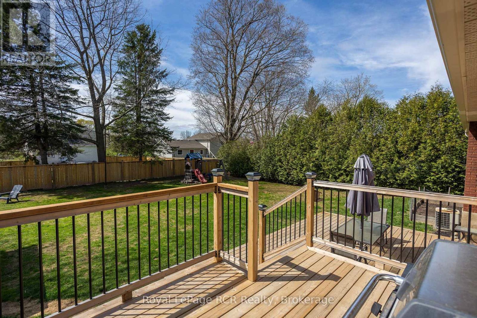 












37 ALICE STREET

,
South Bruce,




Ontario
N0H1A0

