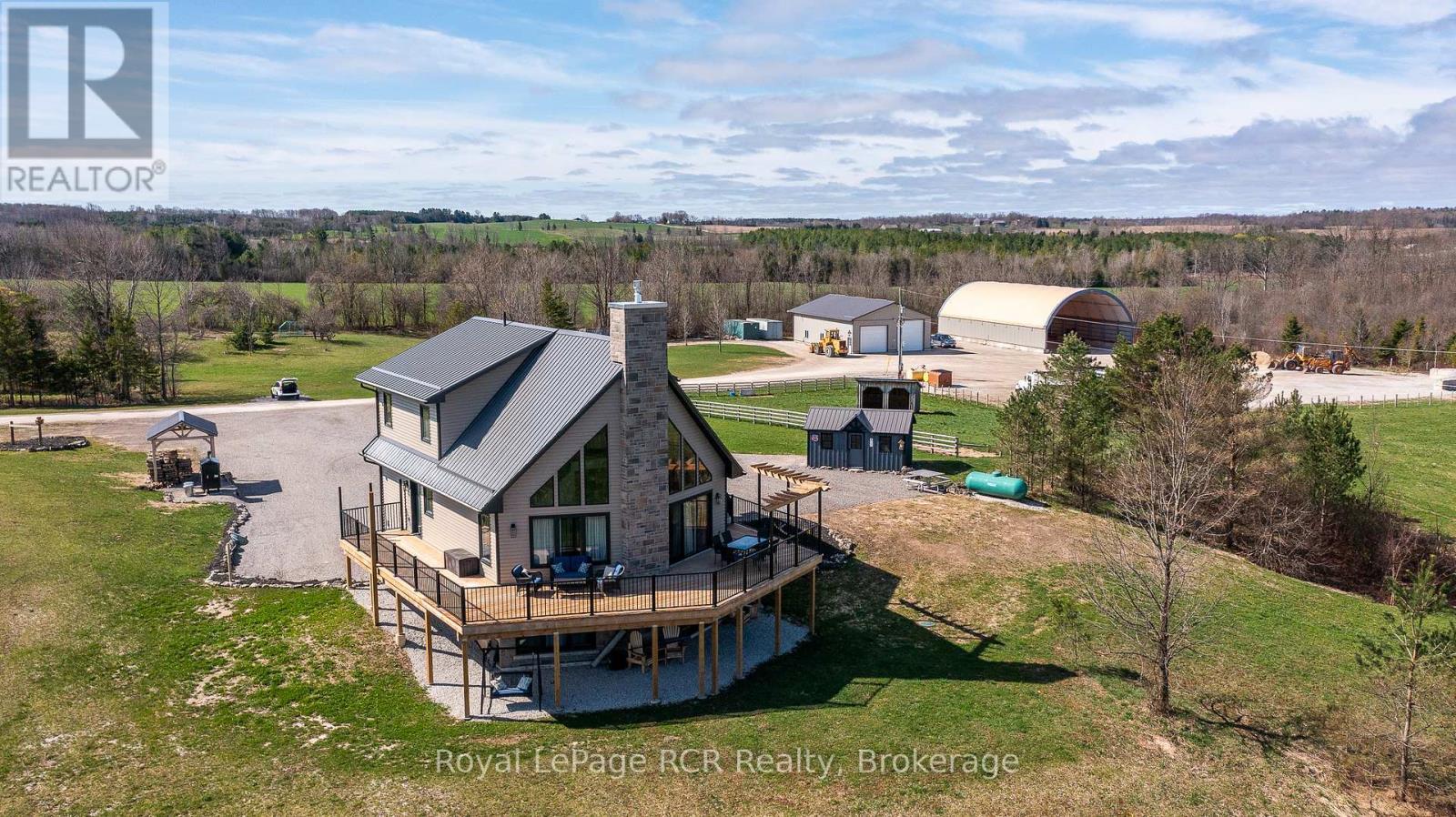 












742654 SIDEROAD 4 B

,
Chatsworth,







Ontario
N0H1G0


