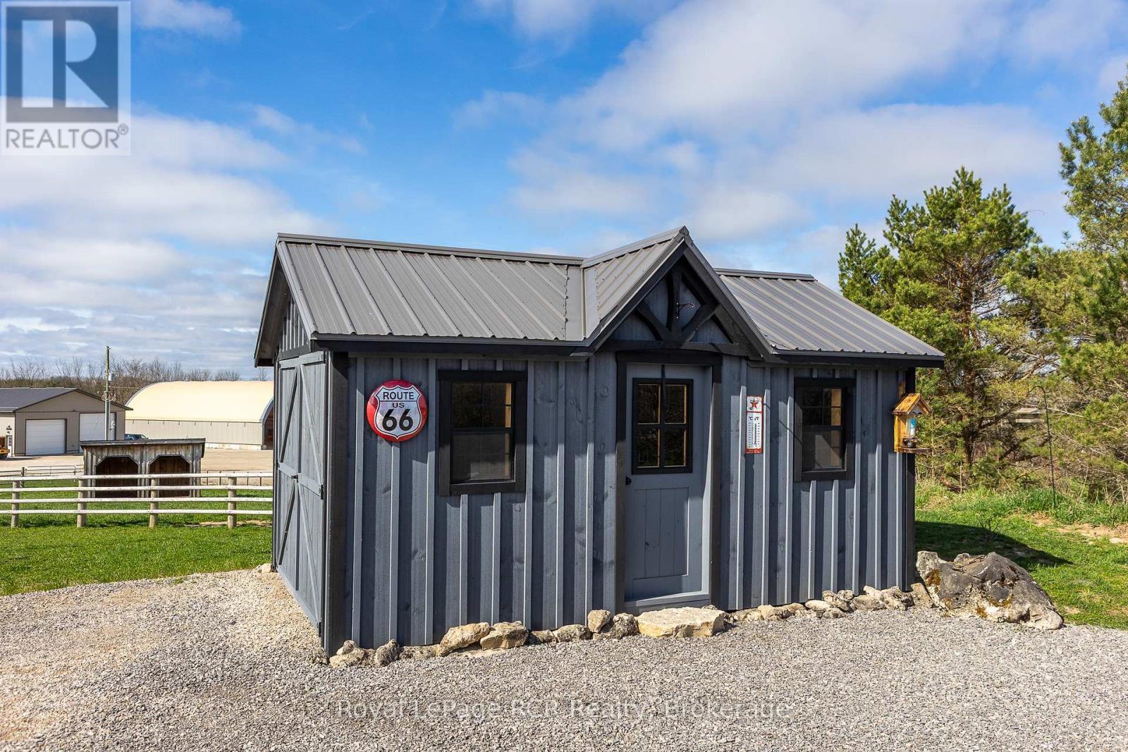 












742654 SIDEROAD 4 B

,
Chatsworth,







Ontario
N0H1G0

