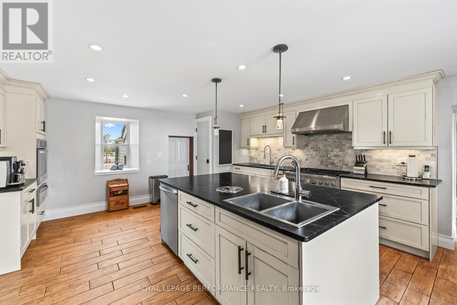












363 HUFFMAN ROAD

,
Stone Mills (Stone Mills),




Ontario
K0K3N0

