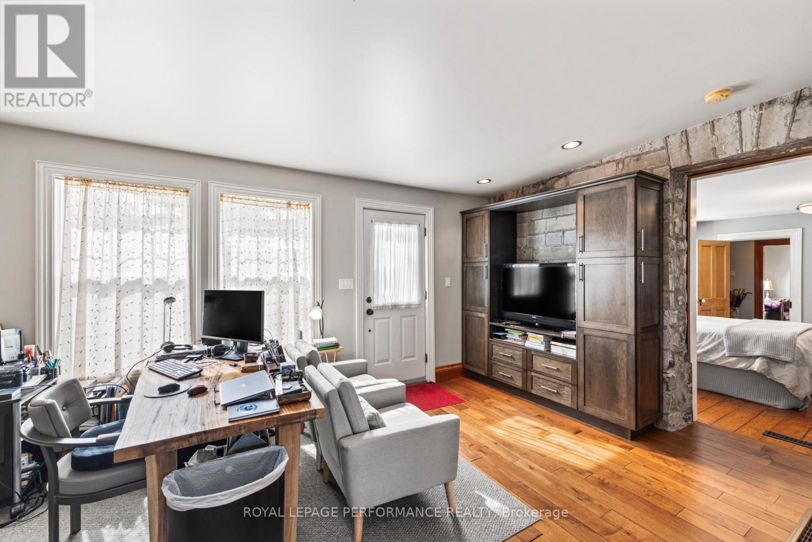 












363 HUFFMAN ROAD

,
Stone Mills (Stone Mills),




Ontario
K0K3N0

