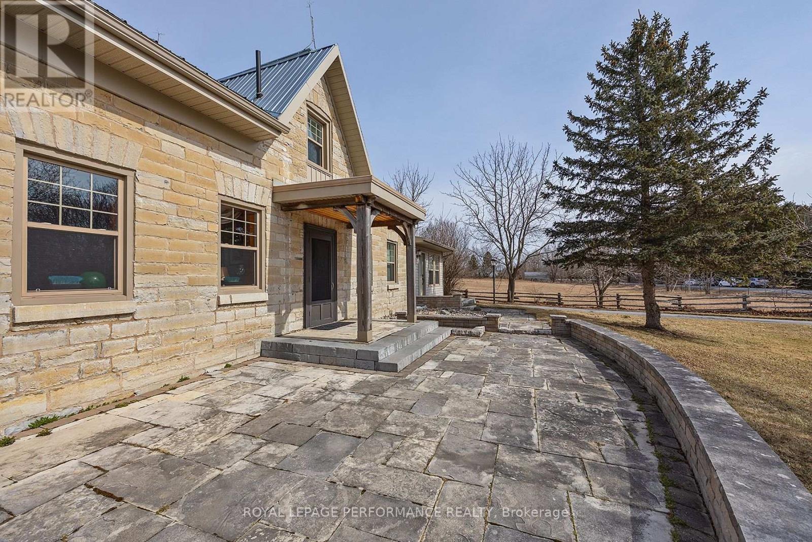 












363 HUFFMAN ROAD

,
Stone Mills (Stone Mills),




Ontario
K0K3N0

