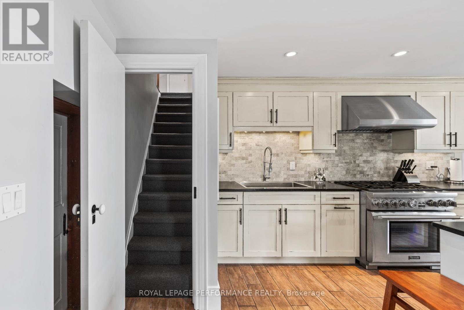 












363 HUFFMAN ROAD

,
Stone Mills (Stone Mills),




Ontario
K0K3N0

