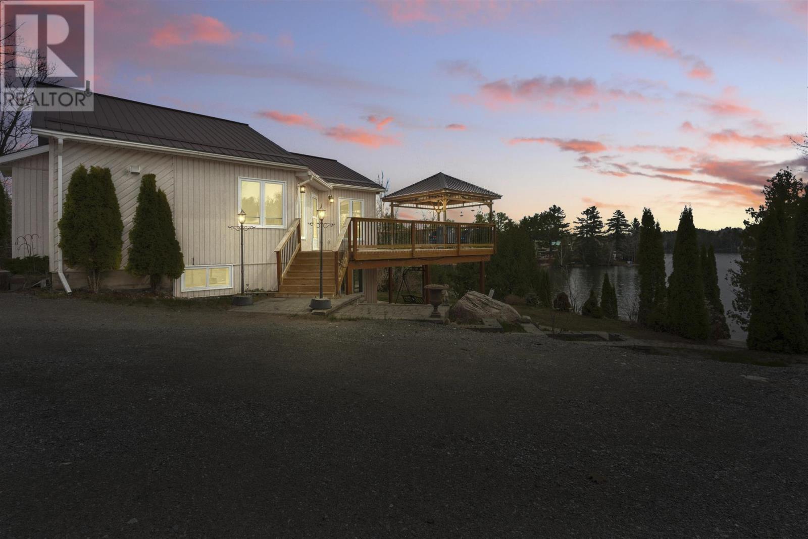 












1231 Lauzon Village RD

,
Algoma Mills,




Ontario
P0R1A0

