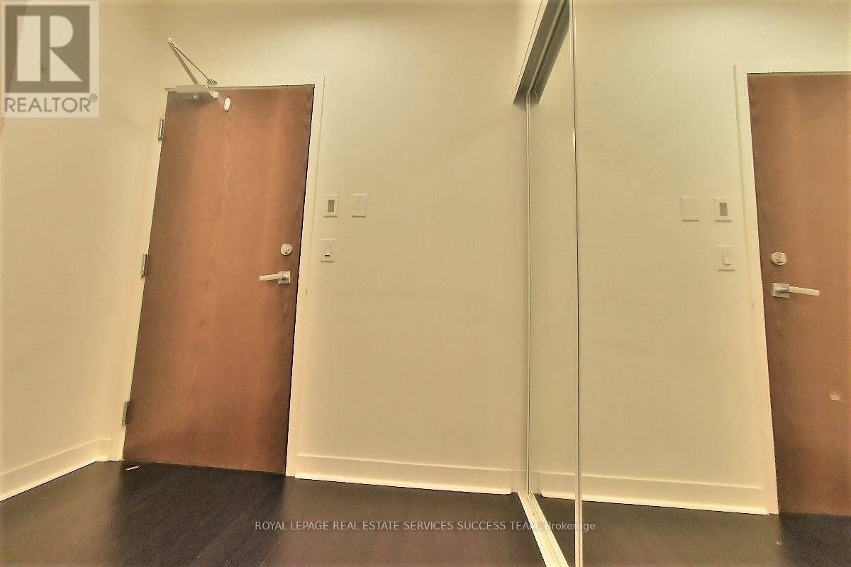












1802 - 365 PRINCE OF WALES DRIVE

,
Mississauga,




Ontario
L5B0A1

