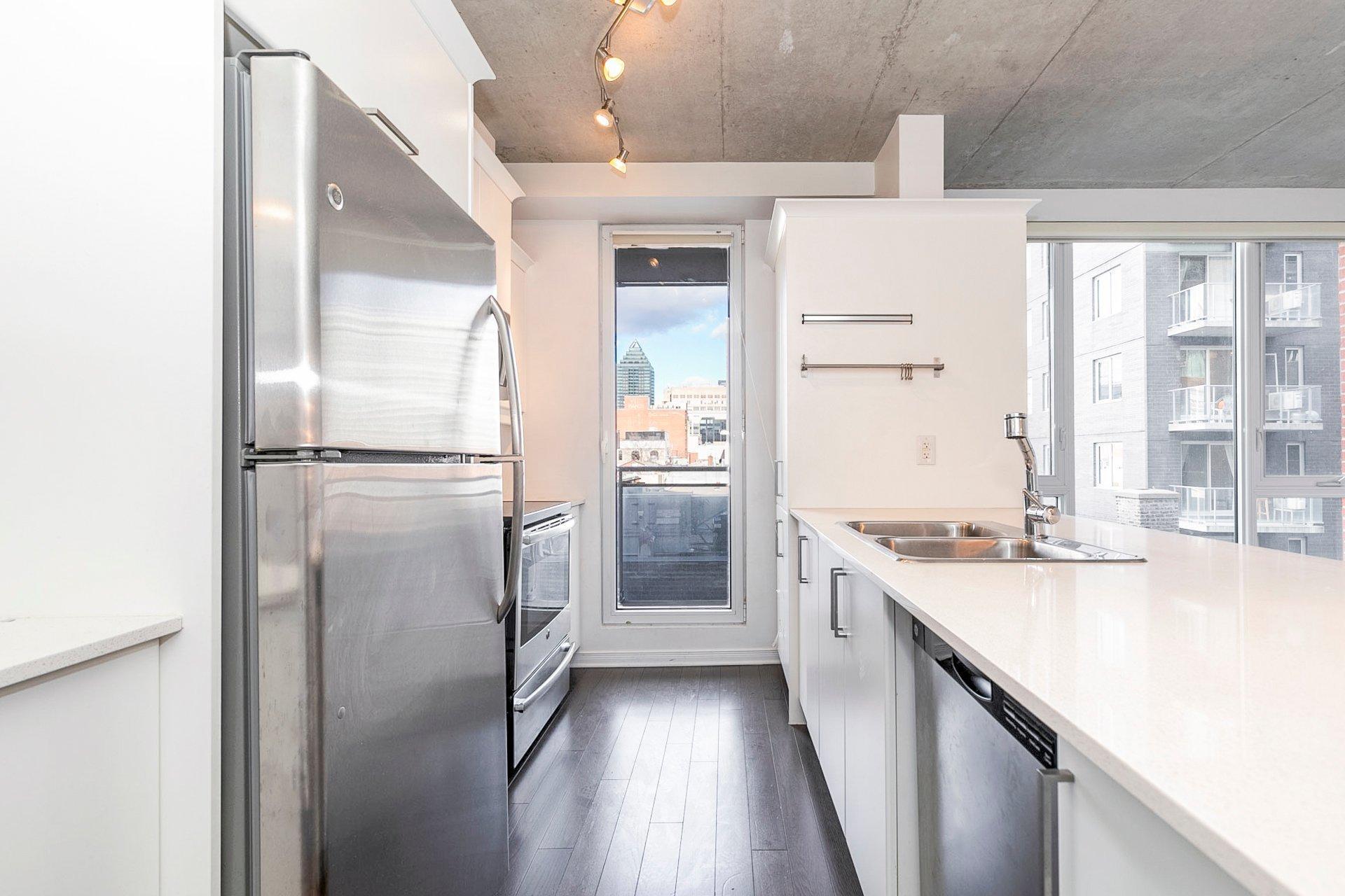 









1235


Rue Bishop

, 520,
Montréal (Ville-Marie),




QC
H3G0A6

