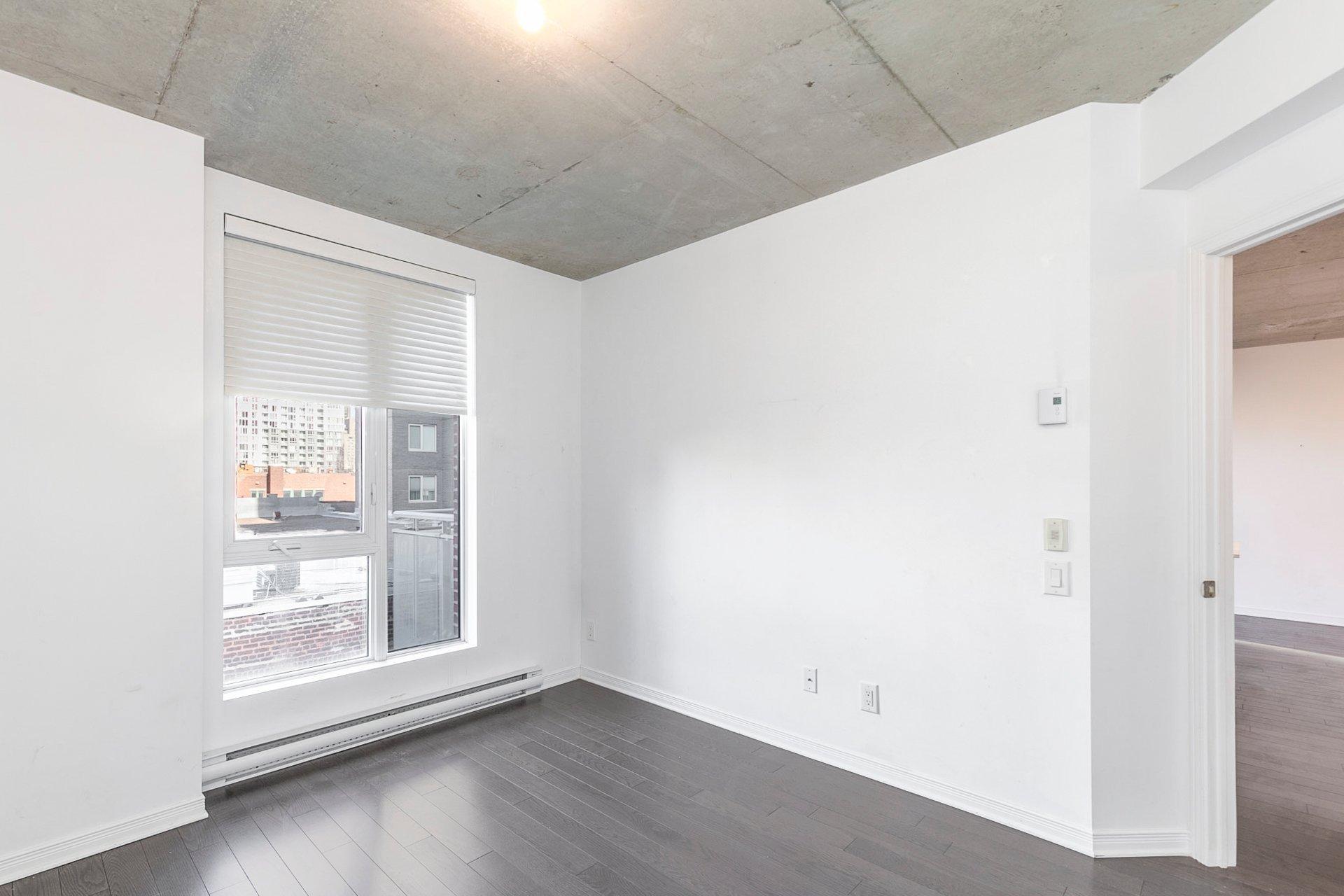 









1235


Rue Bishop

, 520,
Montréal (Ville-Marie),




QC
H3G0A6

