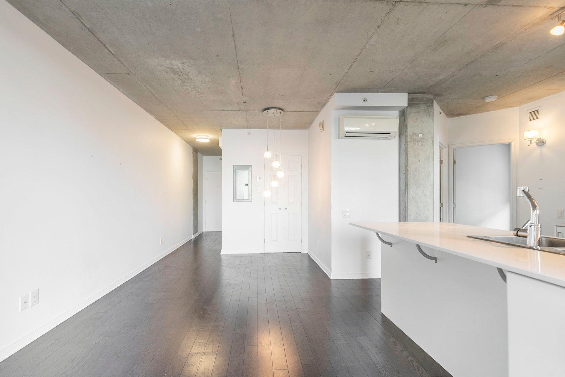 









1235


Rue Bishop

, 520,
Montréal (Ville-Marie),




QC
H3G0A6

