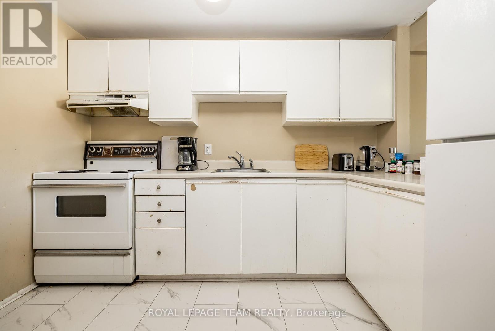 












202 - 105 ASA STREET

,
North Grenville,




Ontario
K0G1J0

